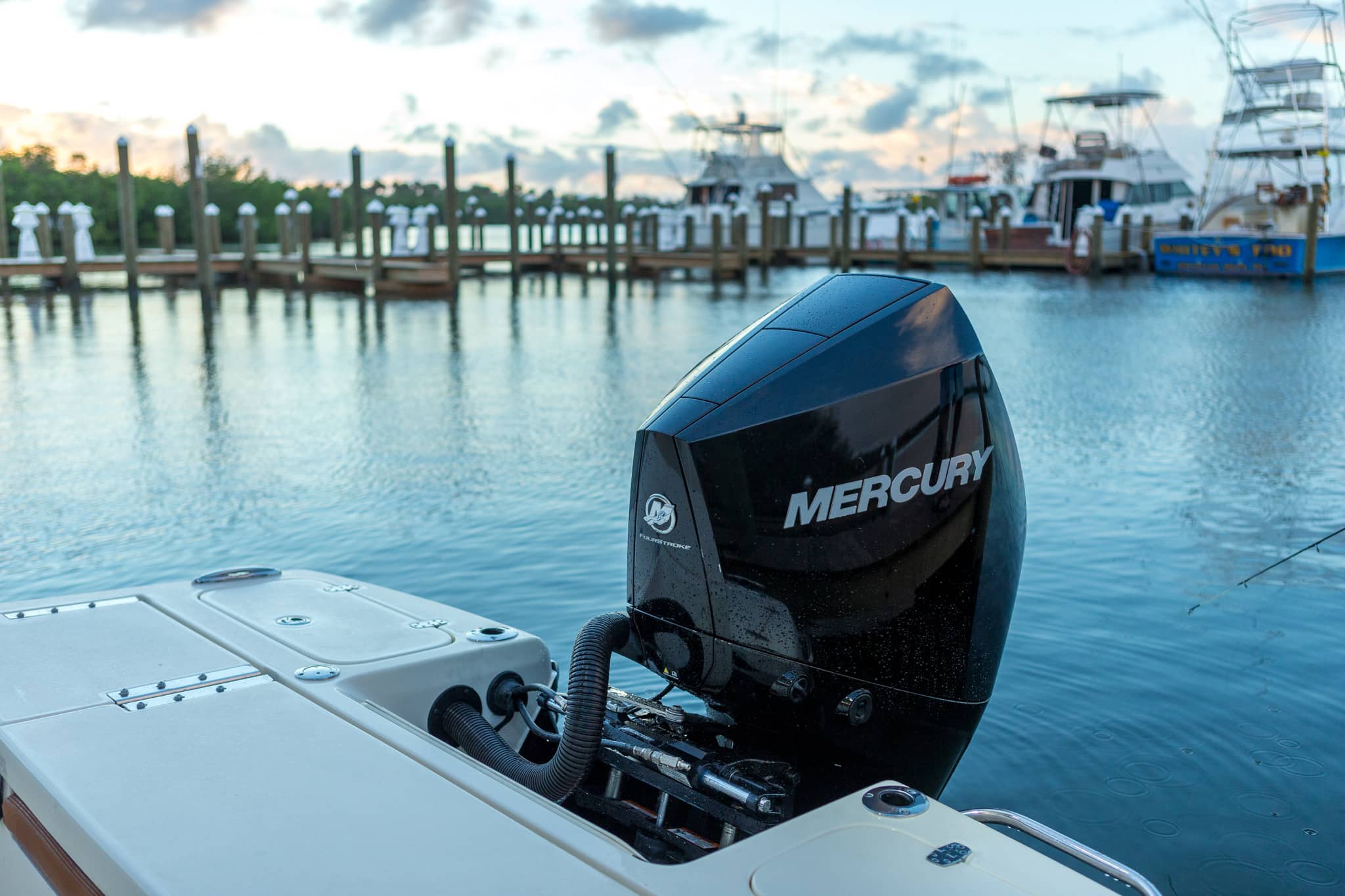 300hp V 8 CMS FS Scout251XSS SW 2017 07